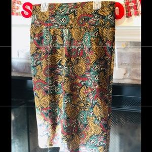 Brand new, LuLaRoe, Cassie skirt, size Small